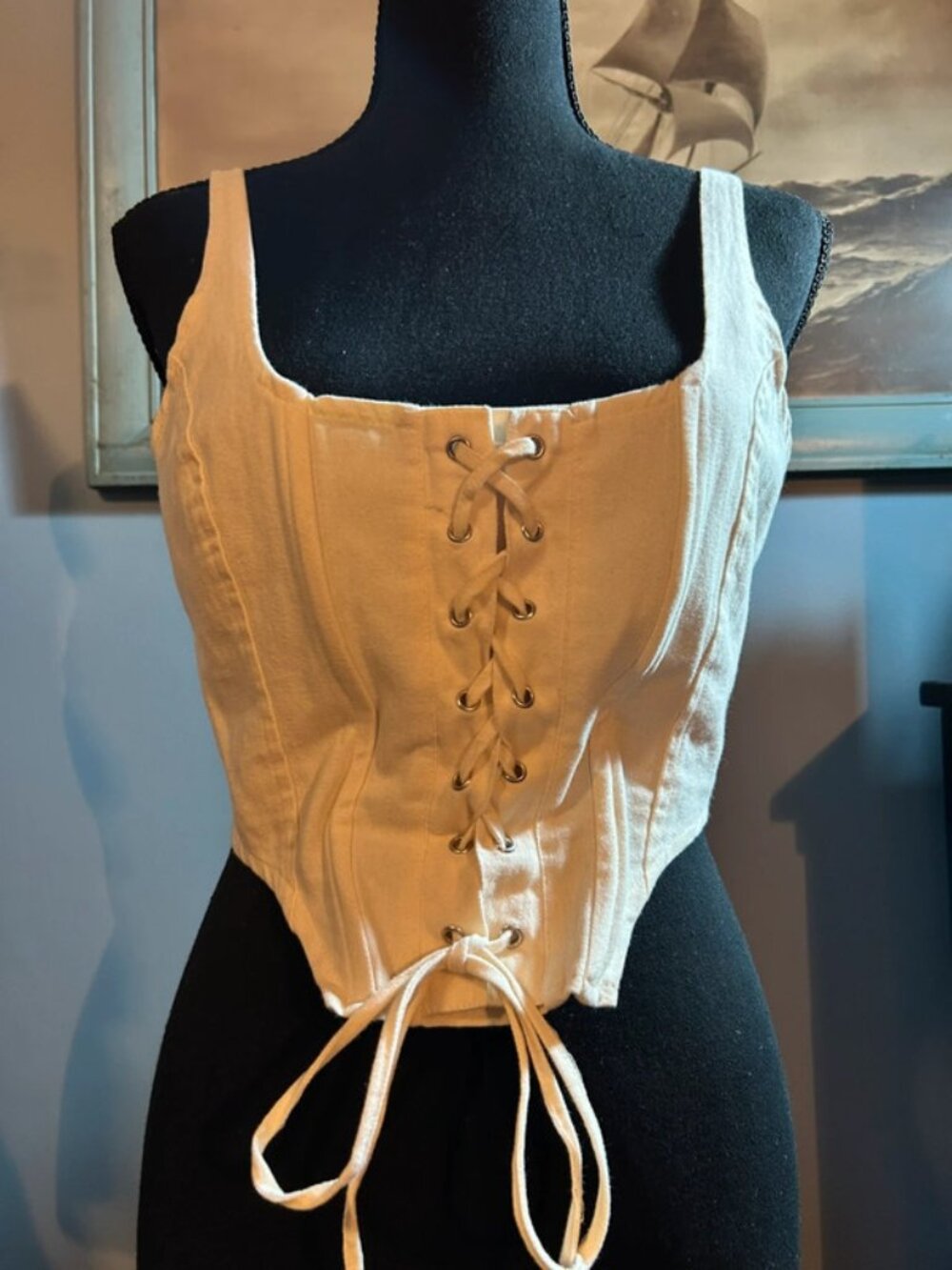 Soft white cotton corset - Picture 2 of 8